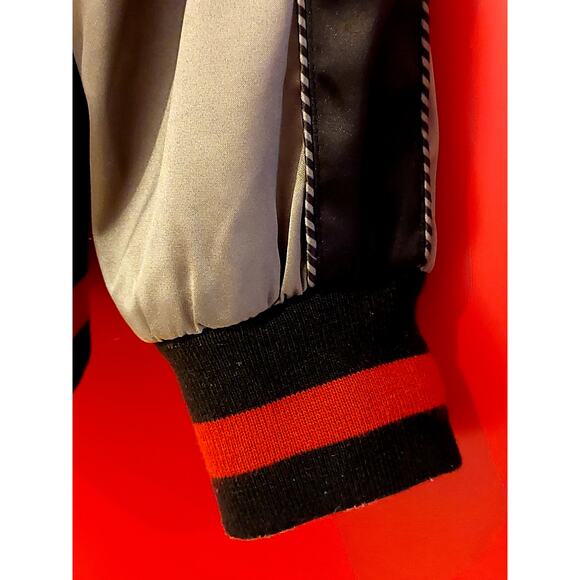 Groovy Monkey Black/Gray Satin Bomber Jacket w/Embroidered Hummingbirds, Medium - Picture 5 of 8